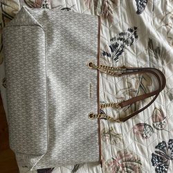 Michael kors handbag