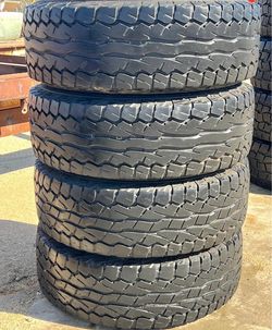 275/65-18 Vendo Set de Falken. Con 70% de vida las 4