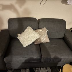 Loveseat 