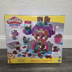 PLAYDOH SET