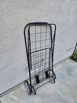 Foldable rolling wire cart