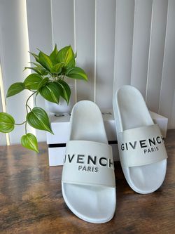 Givenchy Paris Slides Size 11