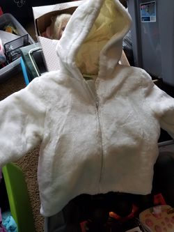 Girls white coat 2T