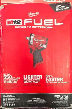 Milwaukee m12 fuel stubby Impact Wrench 1/2