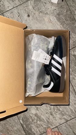 Adidas sambas size 7.5