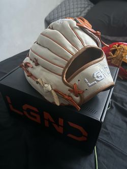Legend x Mookie Betts Glove