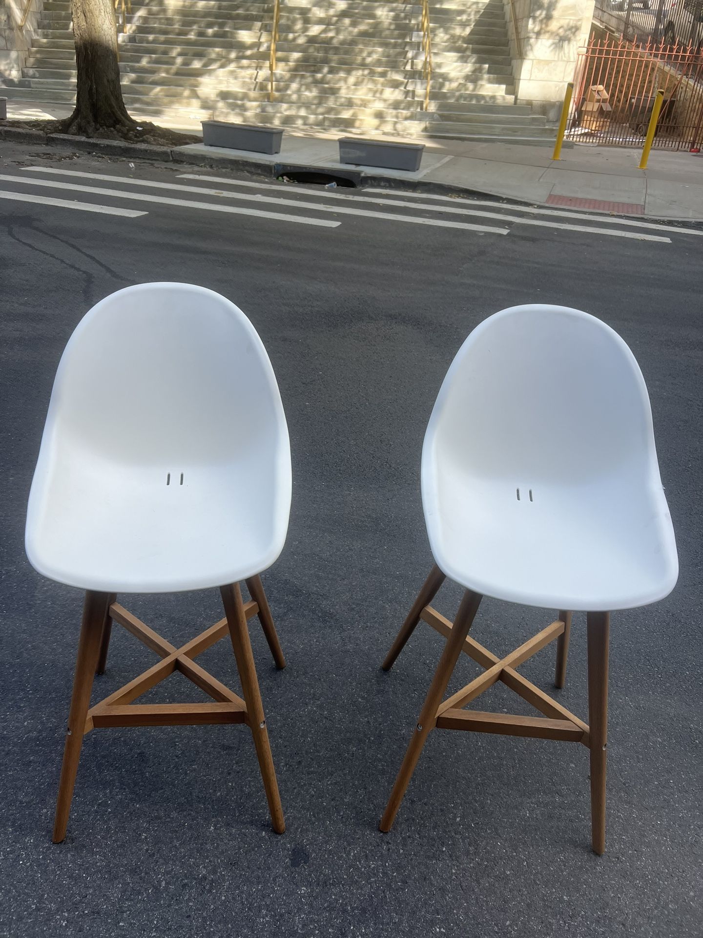 High Barstools Or Dinning/ Kitchen Chairs Can Also Be Used Outside In Patio 