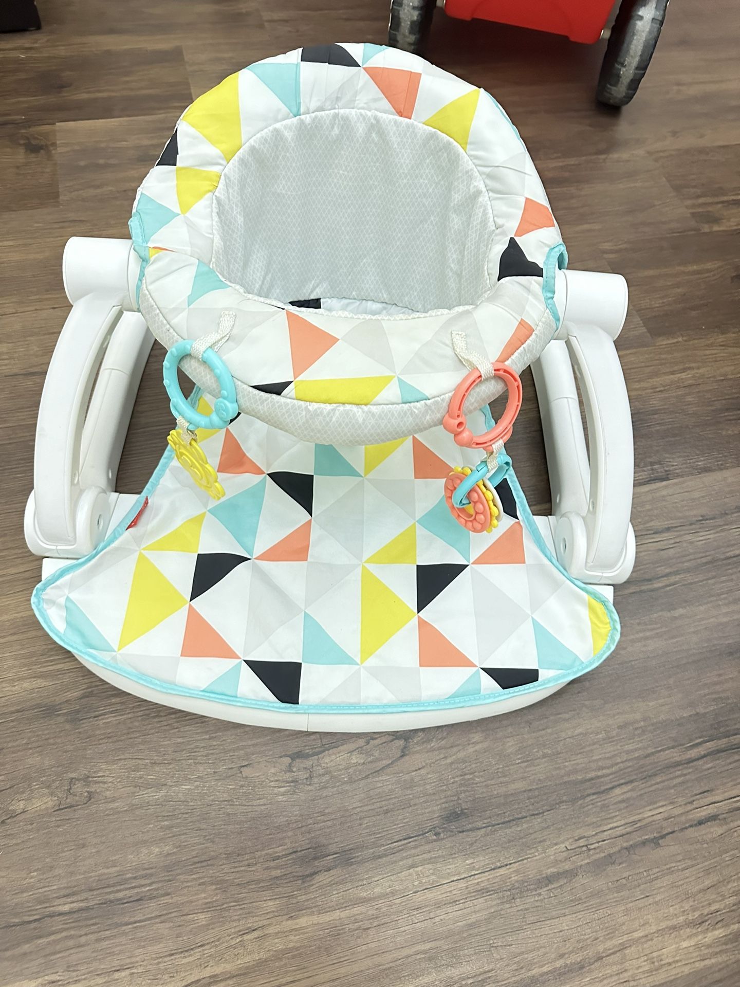 Fisher-Price Portable Baby Chair Sit-Me-Up Floor Seat With Developmental Toys & Machine Washable Seat Pad, Pacific Pebble