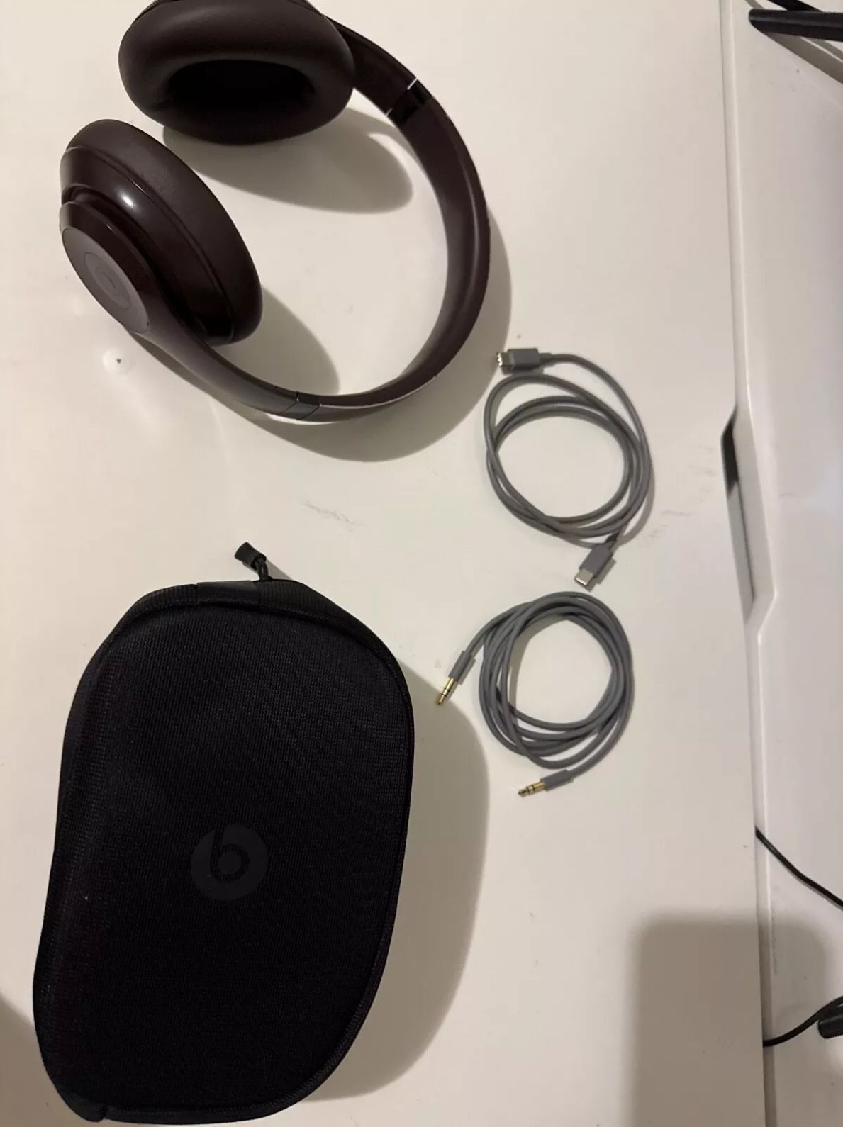 Beats Studio Pro Bluetooth Wireless Headphones - Deep Brown (MQTT3LLA)