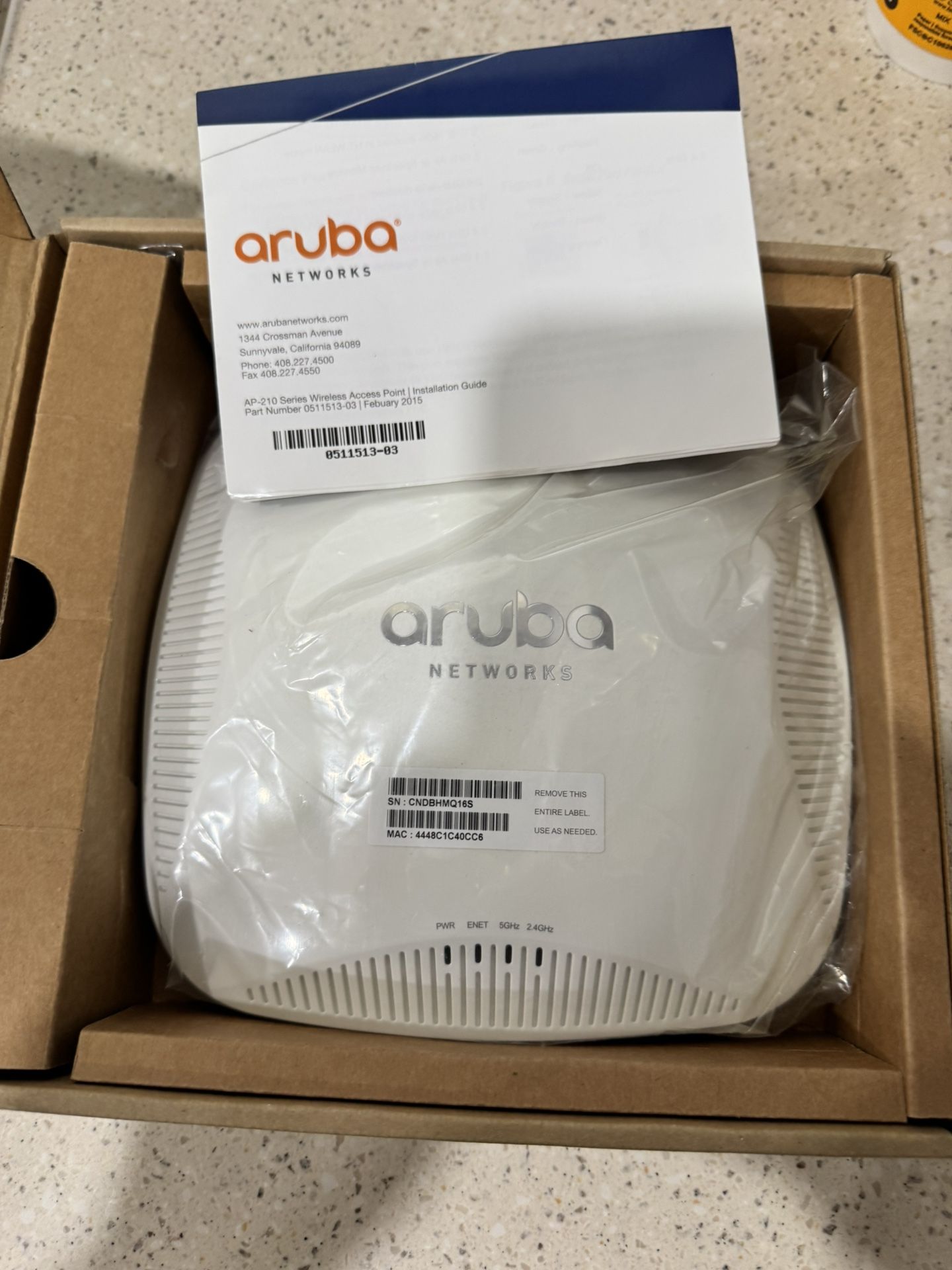 ARUBA AP-215