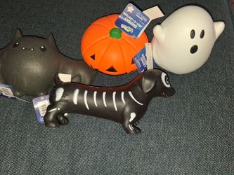 Toymendous"Squishy Halloween set of 5" Bat , ghost. Pumpkin,  and Winnie dog
