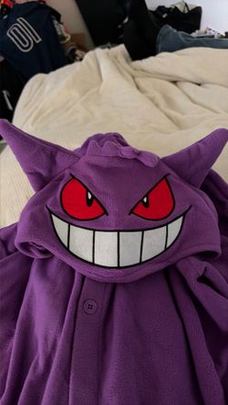 Gengar Pokémon costume