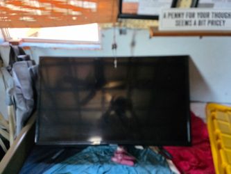 42 inch smart tv https://offerup.com/redirect/?o=Zm9yLnNhbGU=