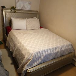 Silver Queen Bed Set 