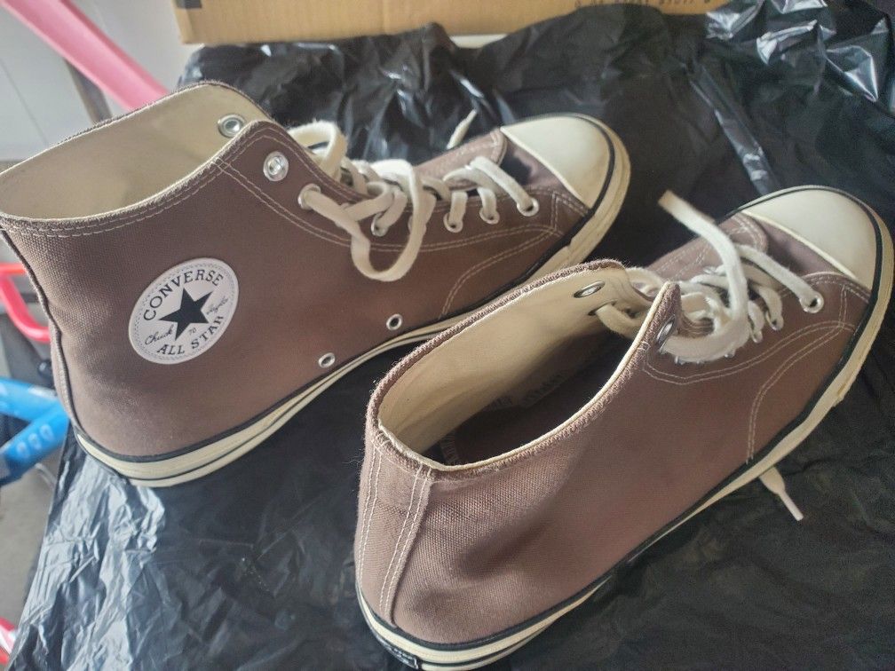 Converse High Top Chucks Size 13