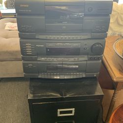 HOUSE STEREO/CD CAROUSEL/DBL CASSETTE