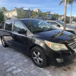 2010 Volkswagen Routan