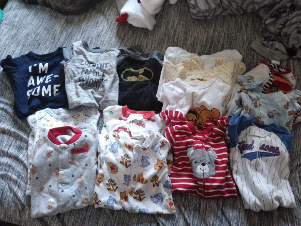 Baby boy clothes lot 0-3 months