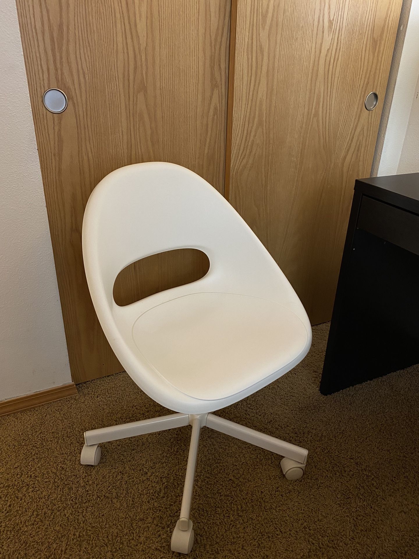 White Ikea Desk Chair