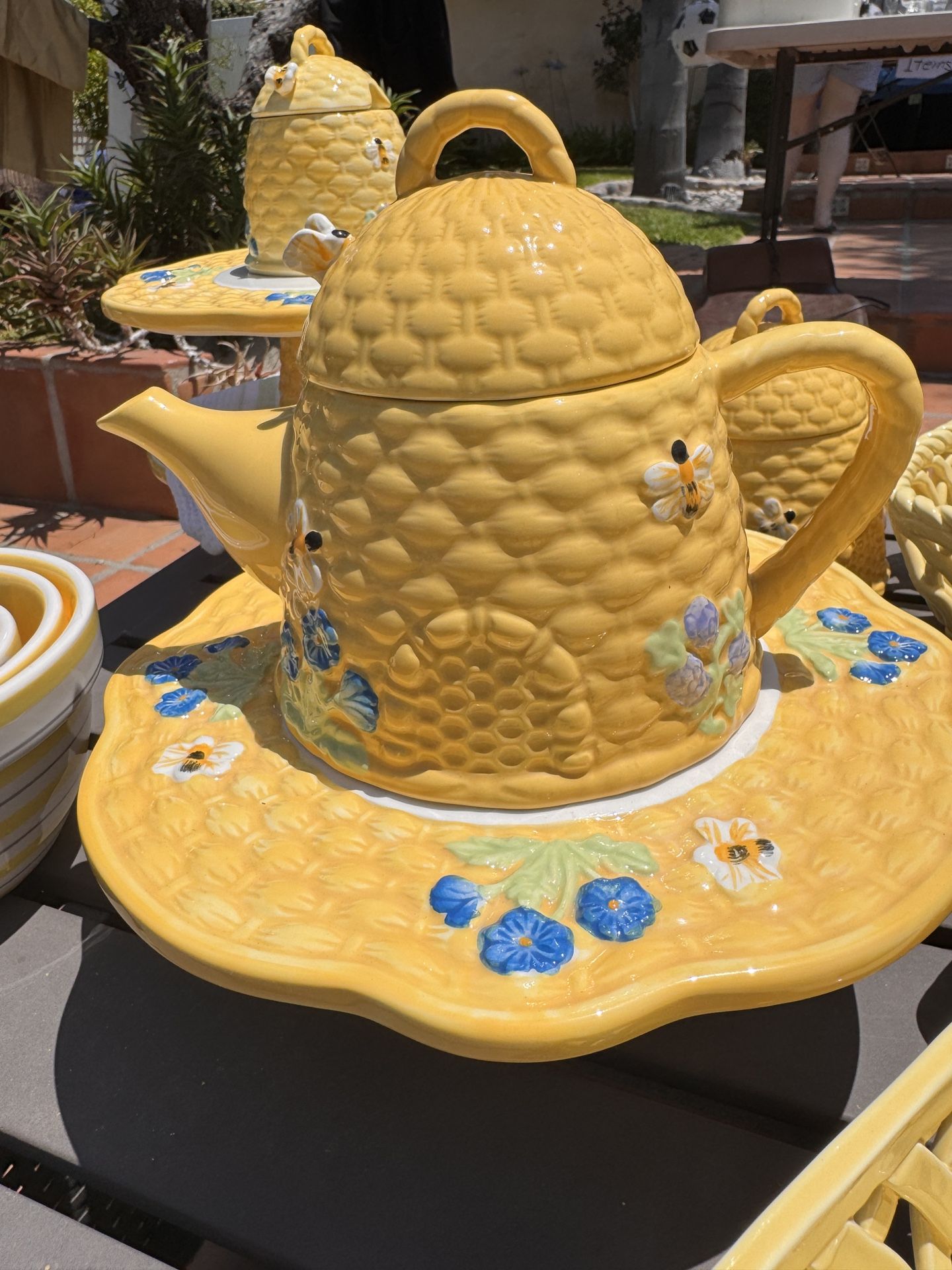 Honey Bee China Set