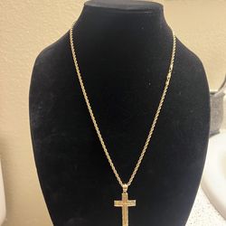 10k Gold chain with pendant