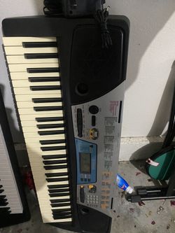 Yamaha Piano Keyboard- 61 Keys W/ Chargers