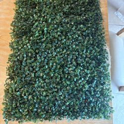 Artificial Green Grass Backdrop Pieces 