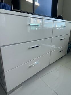 Queen Bedroom Set From City Furniture
