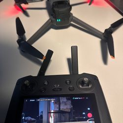 DJI Mavic 3 Pro Cine drone with 3 batteries / RC Remote/Carry bag/ multi battery charger