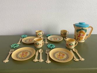 Cabbage Patch Kids Vintage Plastic Tea Set
