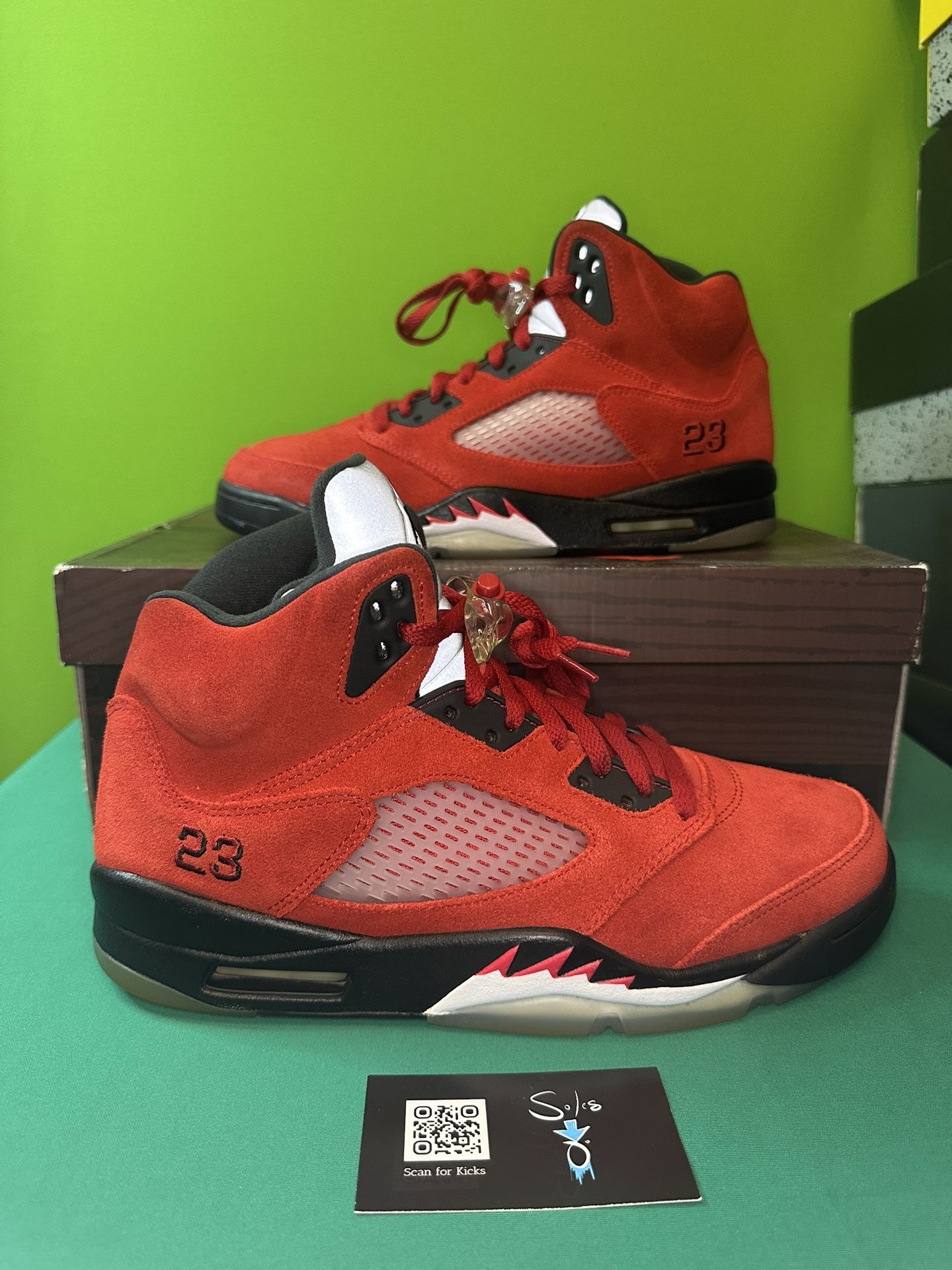 Air Jordan 5 Retro “Raging Bull” VNDS Size 10.5 OG ALL DD0587-600