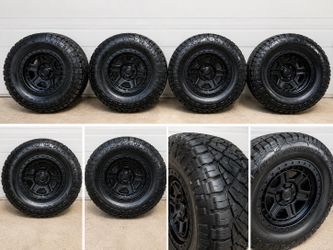 Back rhino Reno wheels and tires