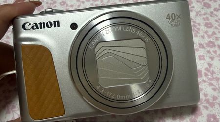 Canon SX740 HS