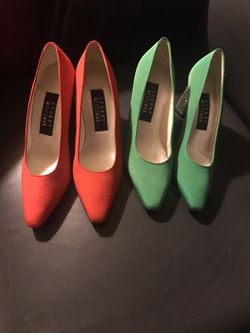 Green and red high heels! Super cute! Size 5