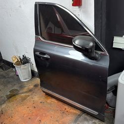 2022 Kia Telluride Right Front Door