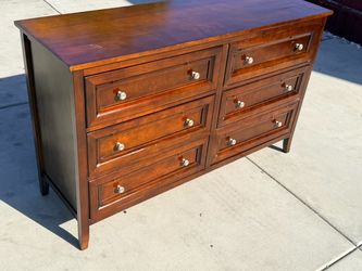 Modern style 6-Drawer Wood Dresser