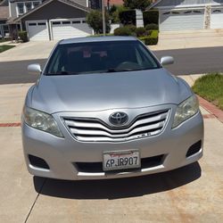 2011 TOYOTA CAMRY LE - CLEAN TITLE - EXCELLENT CONDITION - $4,999