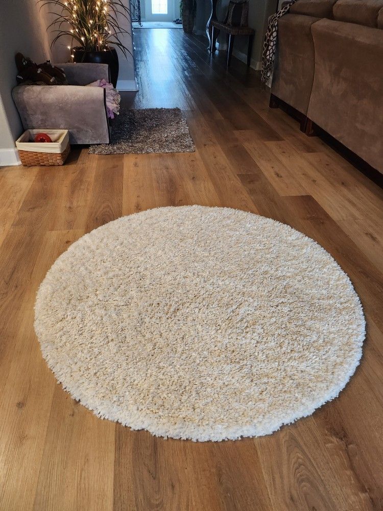 Round Rug