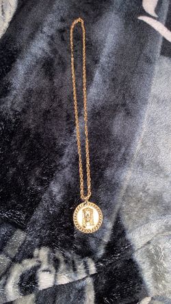 Rope chain and pendant