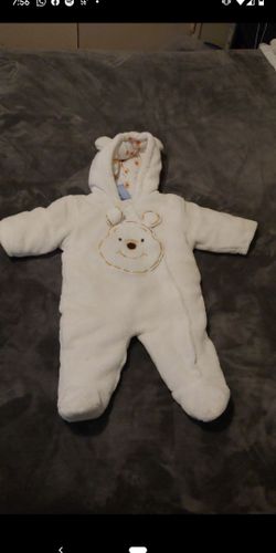 Baby clothing 6-9 months