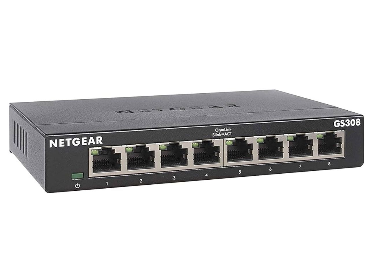 NETGEAR 8-Port Gigabit Ethernet Unmanaged Essentials Switch (GS308)