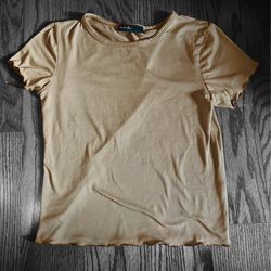 Light brown shirt - Size M