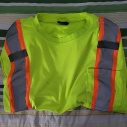 Men's Work Shirts & Safety Vest Bundle (L / XL / 2XL) - Good Condition