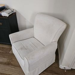 FREE Glider/Rocking Chair