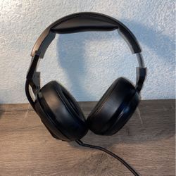 Xiberia light up gamer headphones- size large 