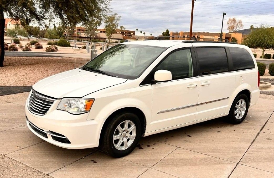 2013 Chrysler Town & Country