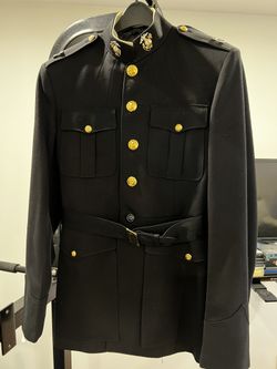 USMC Officers dress blues