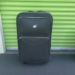 XL Black Suitcase