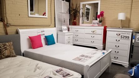 Brand new white queen bedframe + dresser + mirror + nightstand 4PCs set
