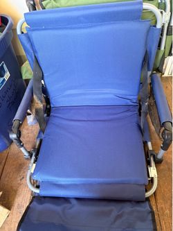 2 Captiva Designs Bleacher Chairs